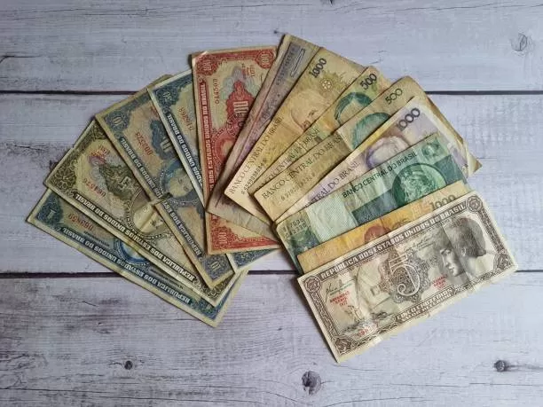 Comment conserver des billets de collection à Toulon, Toulon, 123 Numismatique